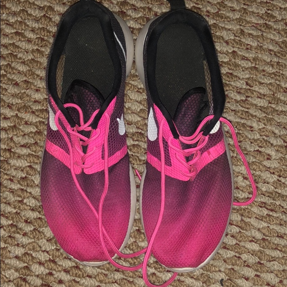 Nike Roshe Runs